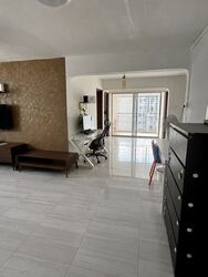Blk 219A Jurong East Street 21 (Jurong East), HDB 5 Rooms #575613471